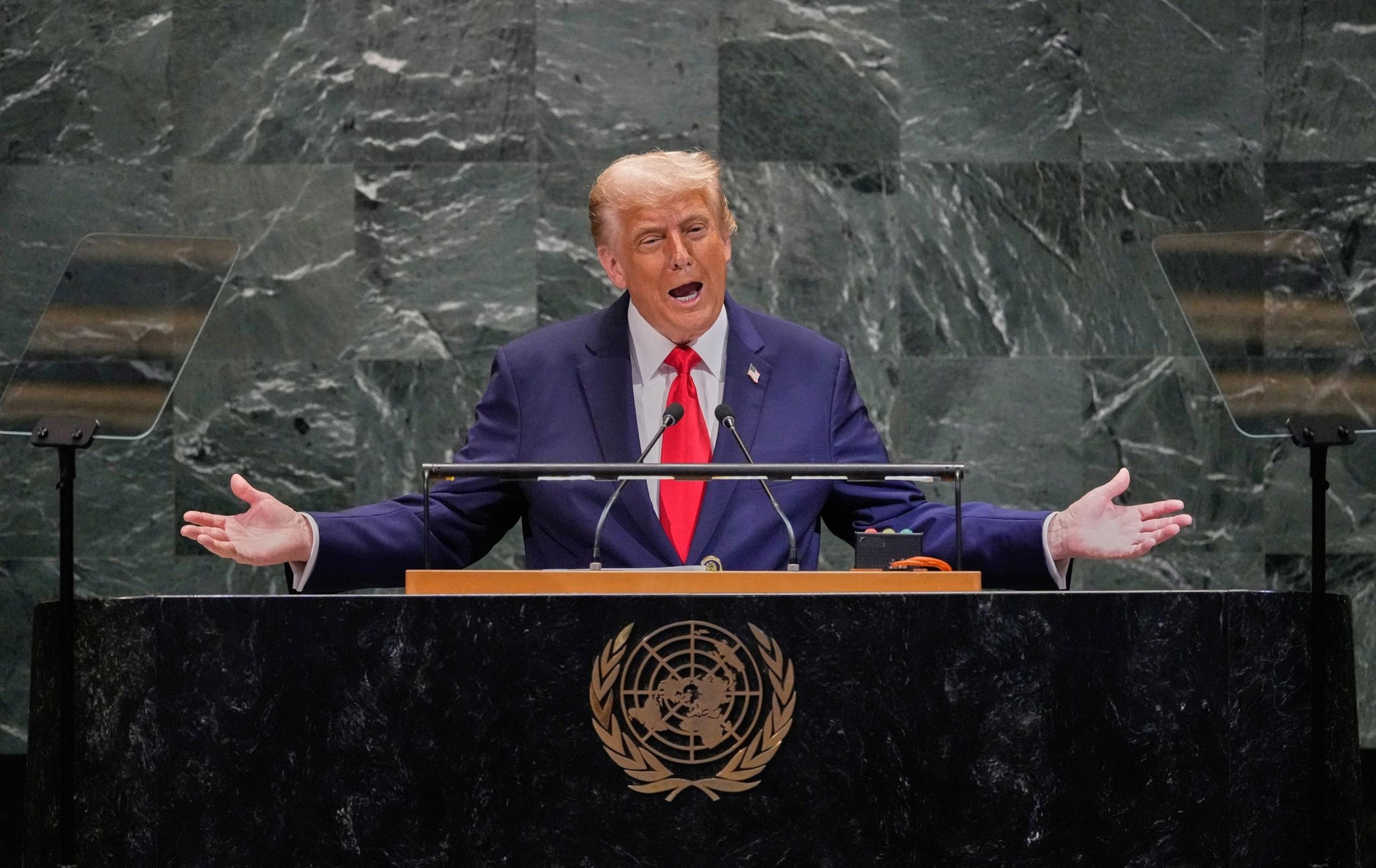 "Любит — не любит": метания сердца Дональда Трампа в ходе урегулирования украинского кризиса